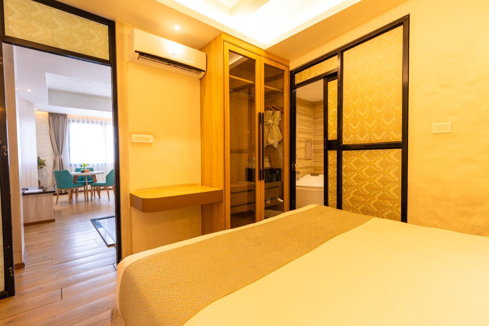 Arushi Boutique Hotel Katmandu Eksteriør billede